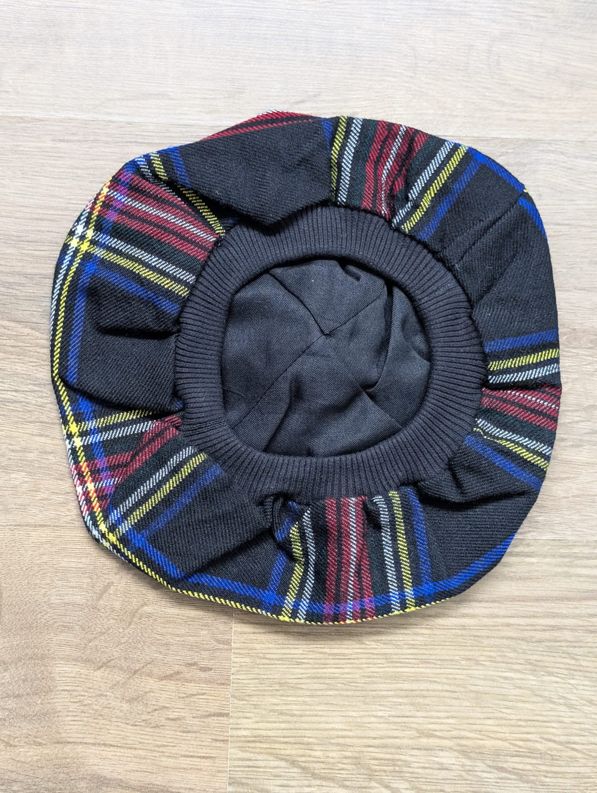 Kilts Boutique Black Stewart Tartan Tam O'Shanter Cap, Traditional Scottish Highland Hat with Pom, Acrylic Wool