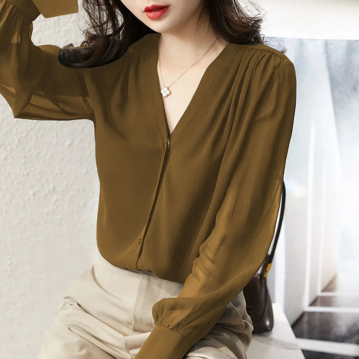 Long-sleeve Spring & Summer French V-neck Design Sense Top Temperament Loose Chiffon Shirt