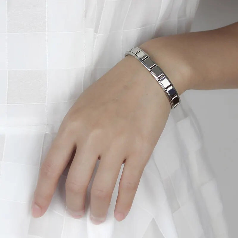 Unisex Stainless Steel Bracelet – 9mm Silver Link Elastic Band, Simple Trendy Charm Jewelry for Daily Wear & Parties