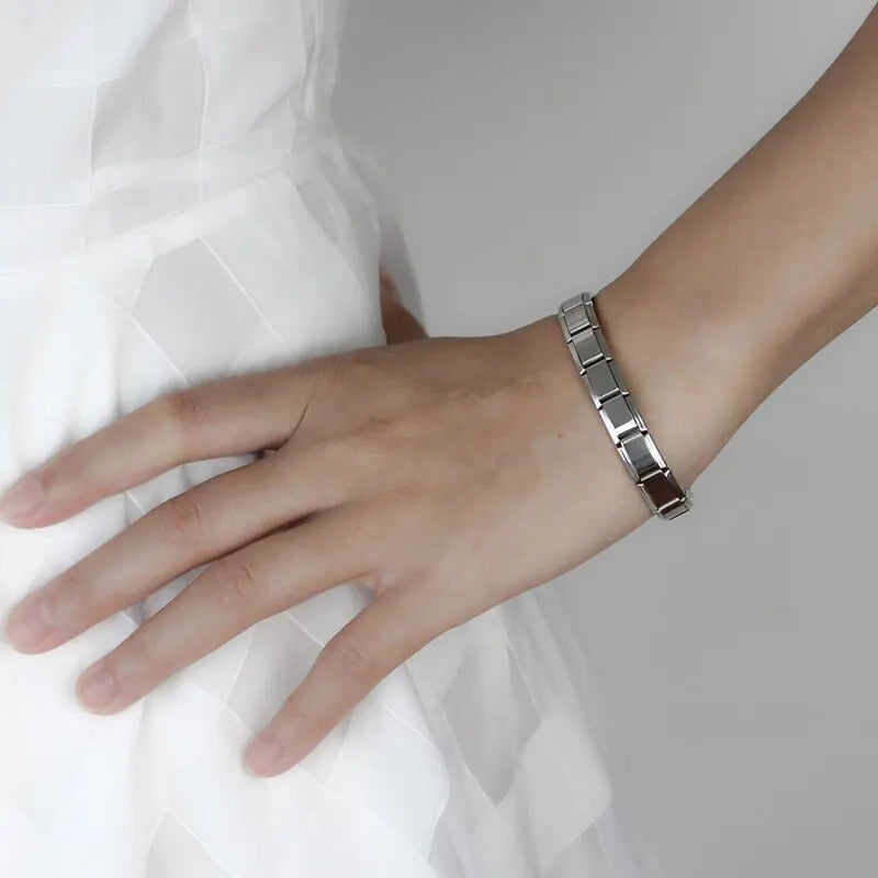 Unisex Stainless Steel Bracelet – 9mm Silver Link Elastic Band, Simple Trendy Charm Jewelry for Daily Wear & Parties
