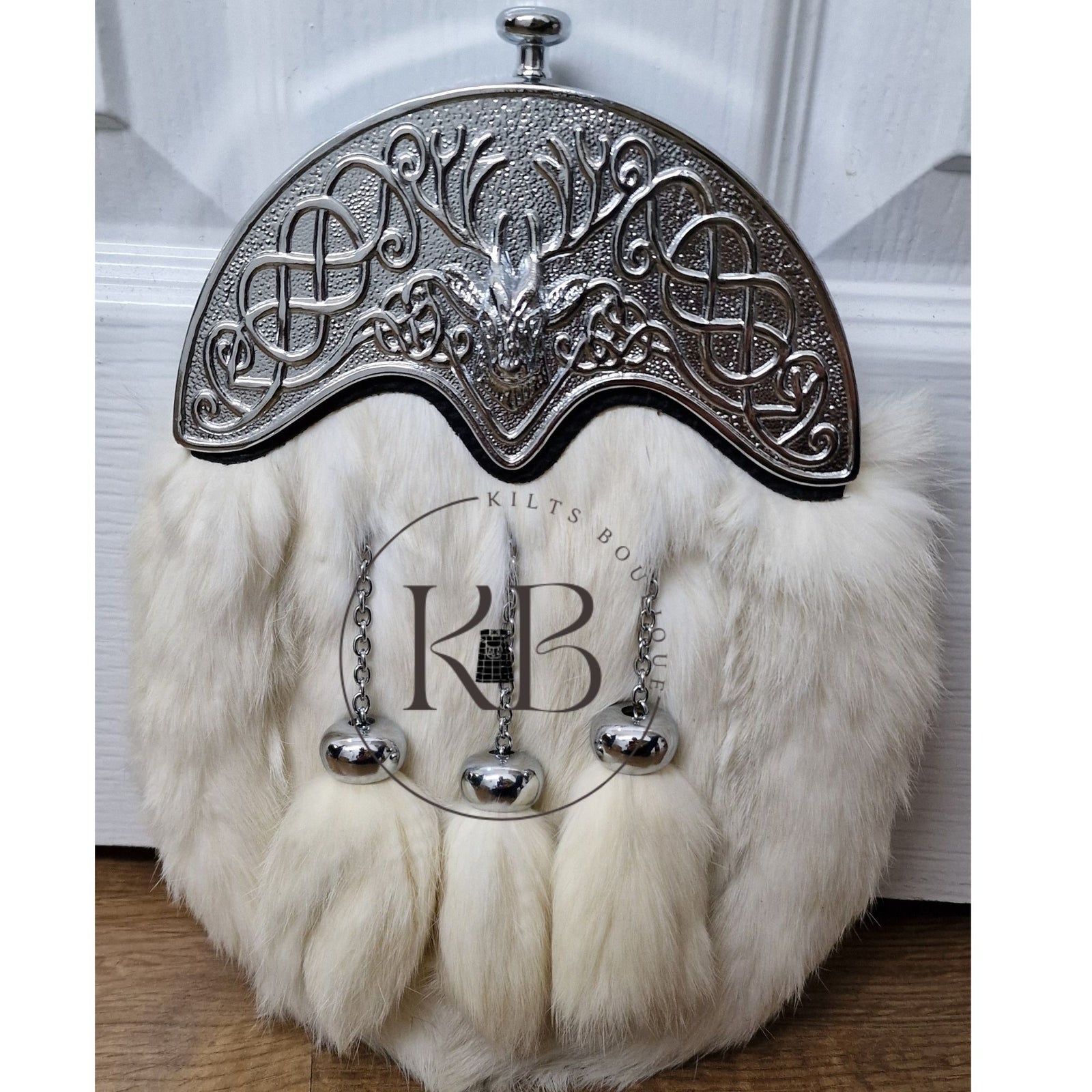 Full Dress Chrome Plated Scottish Stag Cantle Off White Rabbit Fur Sporran