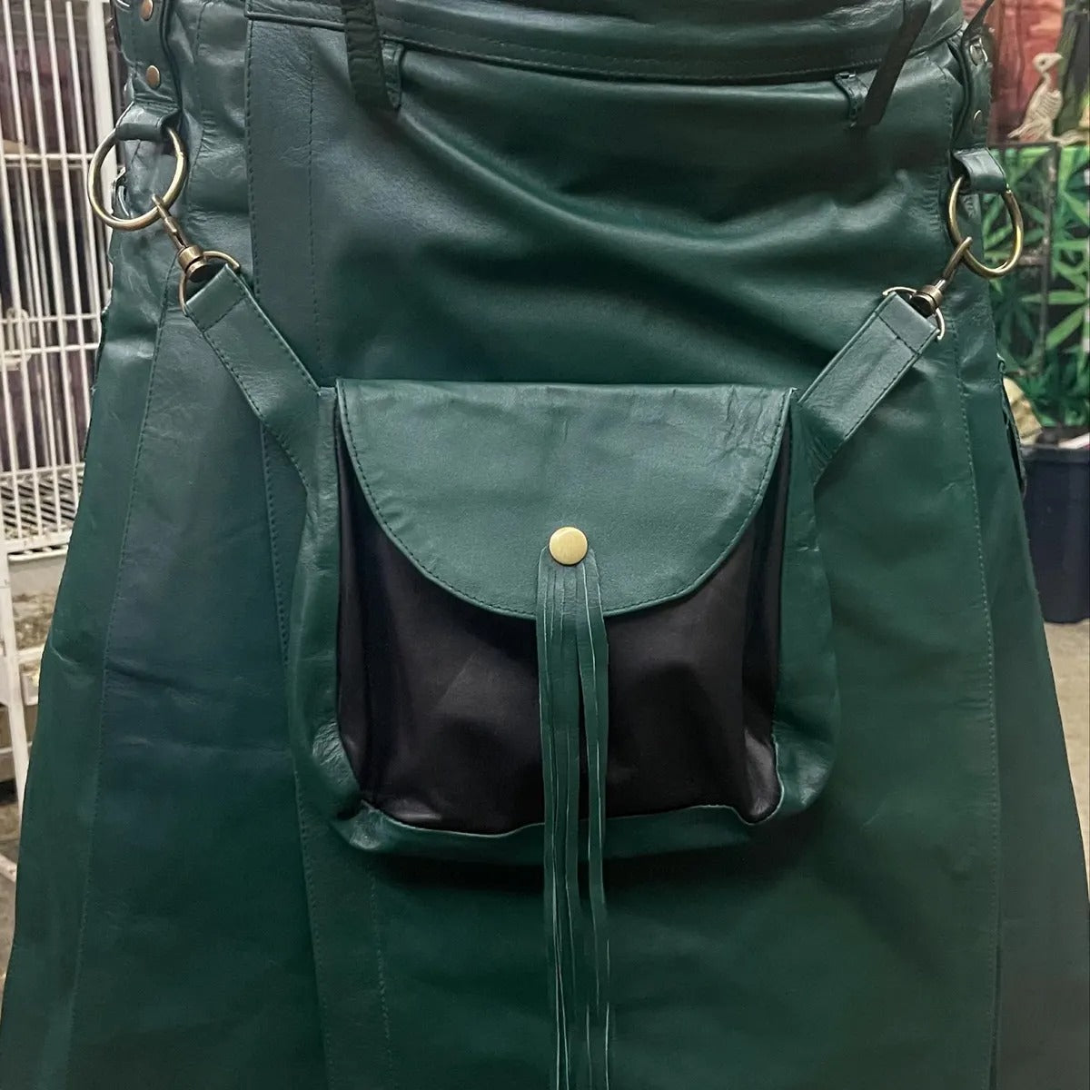 Men's Green Leather Kilt with Sporran – Handmade Real Leather Scottish Highland Kilt 24" Drop | Made to Order