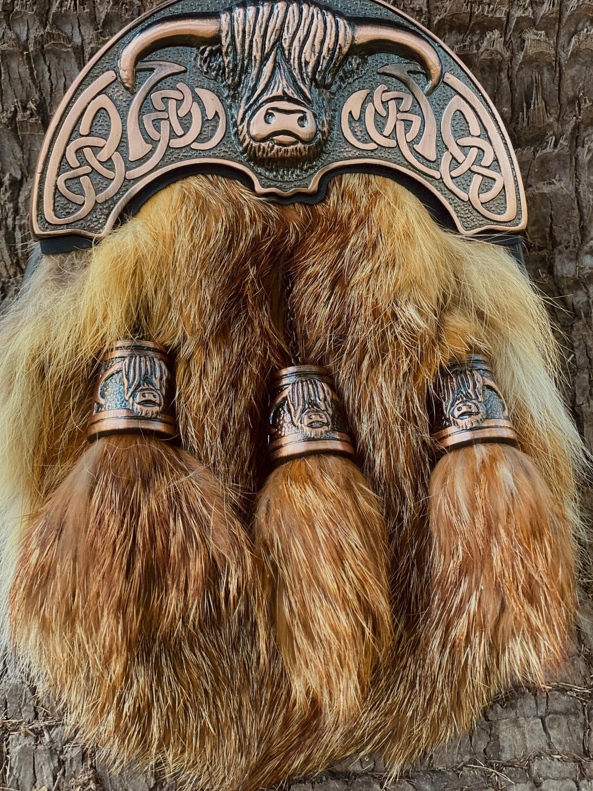 Highland Bull Cantle Fur Sporran with Celtic Knotwork – Premium Scottish Kilt Sporran