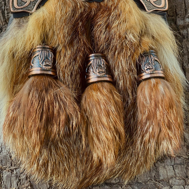 Highland Bull Cantle Fur Sporran with Celtic Knotwork – Premium Scottish Kilt Sporran