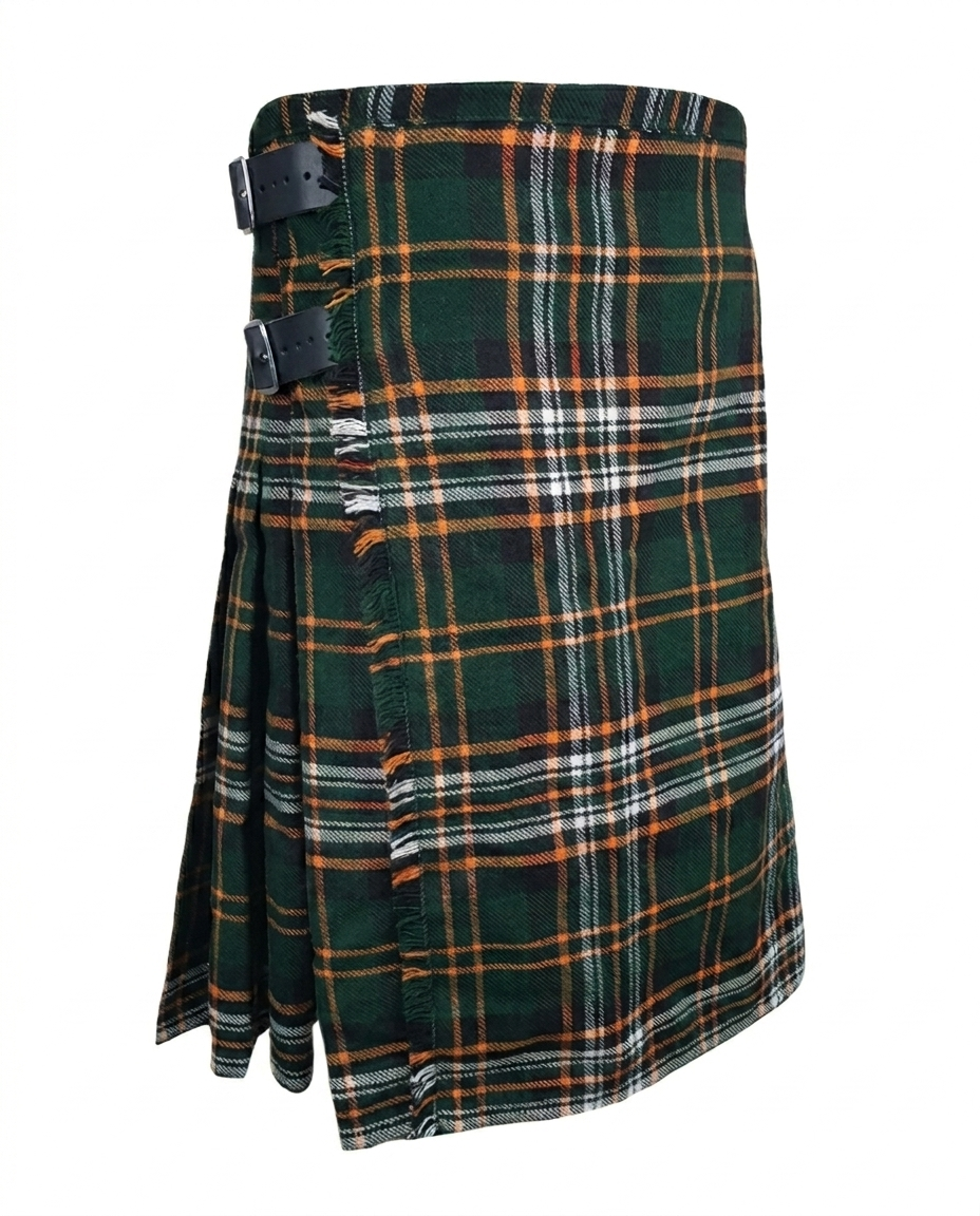 Premium Green Tartan Scottish 8-yard Kilt for Men – Traditional Highland Plaid Kilt with Leather Straps
