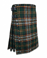 Premium Green Tartan Scottish 8-yard Kilt for Men – Traditional Highland Plaid Kilt with Leather Straps