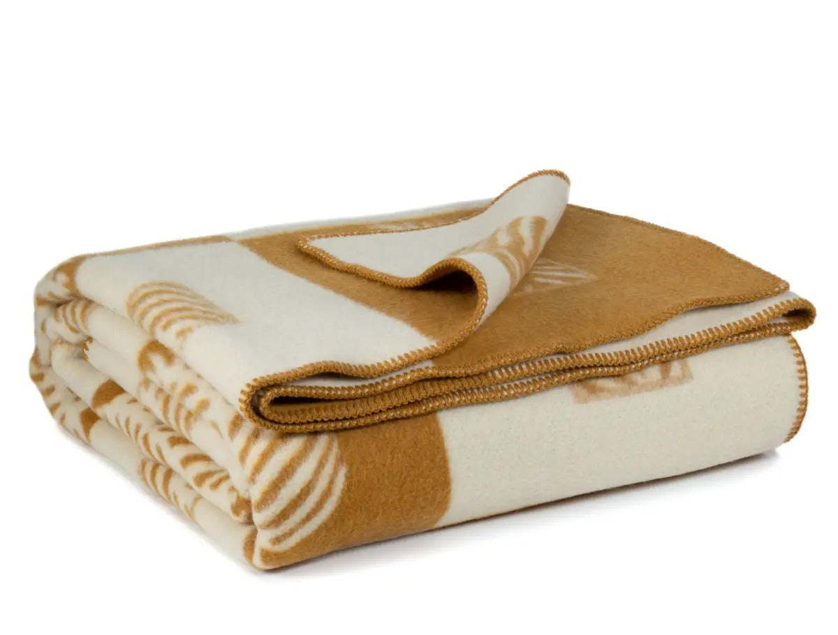 Merino Wool Bed Blanket – Leaf Pattern Throw – Double Size 200×220 cm – Ochre & White – Luxury Warm Blanket