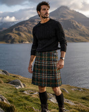 Premium Green Tartan Scottish 8-yard Kilt for Men – Traditional Highland Plaid Kilt with Leather Straps