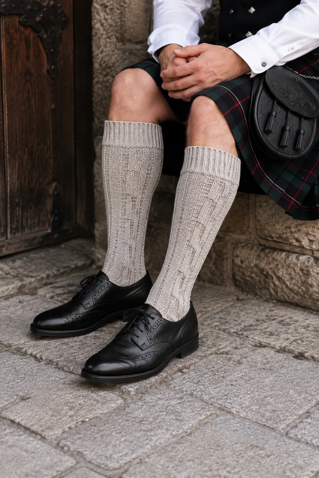 Men’s Traditional Kilt Hose Socks – Knee High Highland Dress Socks