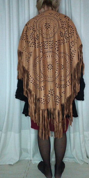 Camel Suede Floral Hollow Out Fringe Tassel Shawl Women Vintage Capes Ponchos Autumn Bohemian cardigan Cloak Boho Capes Yillow