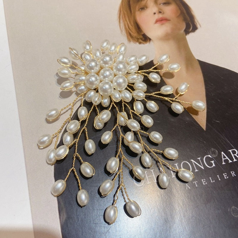 Elegant Pearl Flower Brooch Pin Badge For Women Girls Fashion
