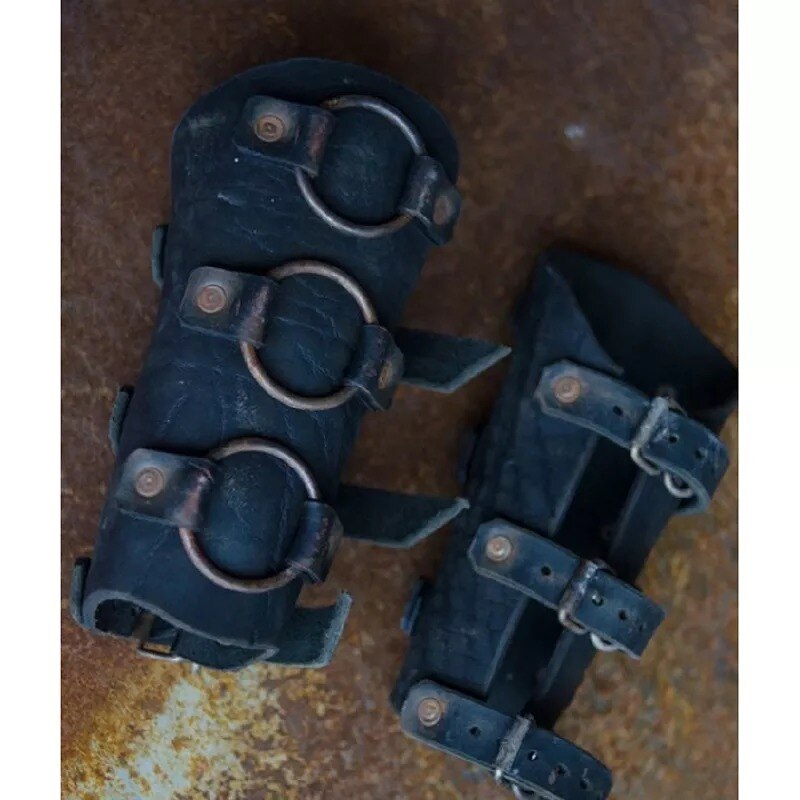 Middle Ages Viking Knight Gauntlet Wristband Medieval Vambrace Arm Cuff