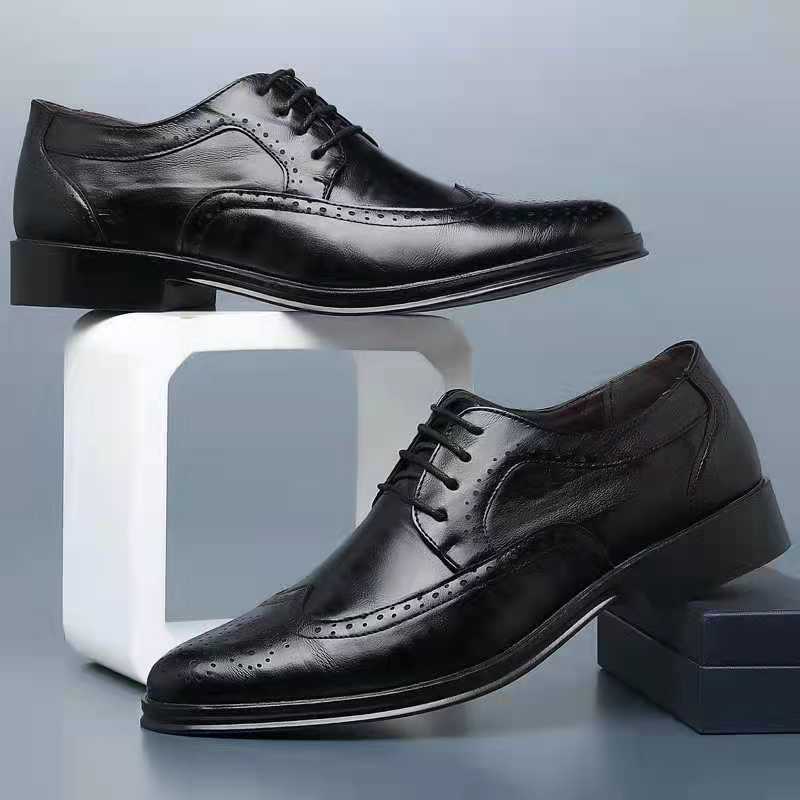 Handcrafted Mens Wingtip Oxford Shoes Genuine Calfskin Leather Brogue Dress Shoes Classic Business Formal Shoes Man