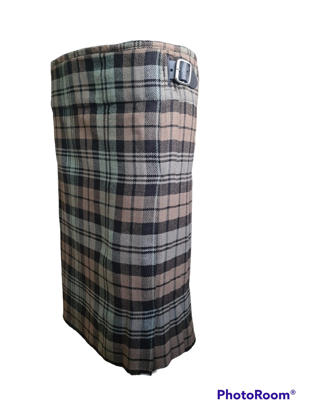 Black Watch Weathered Scottish Traditional 5 Yard Tartan Kilt outfit + Celtic Double Embossed leather Sporran + Kilt Pin + Kilt Belt