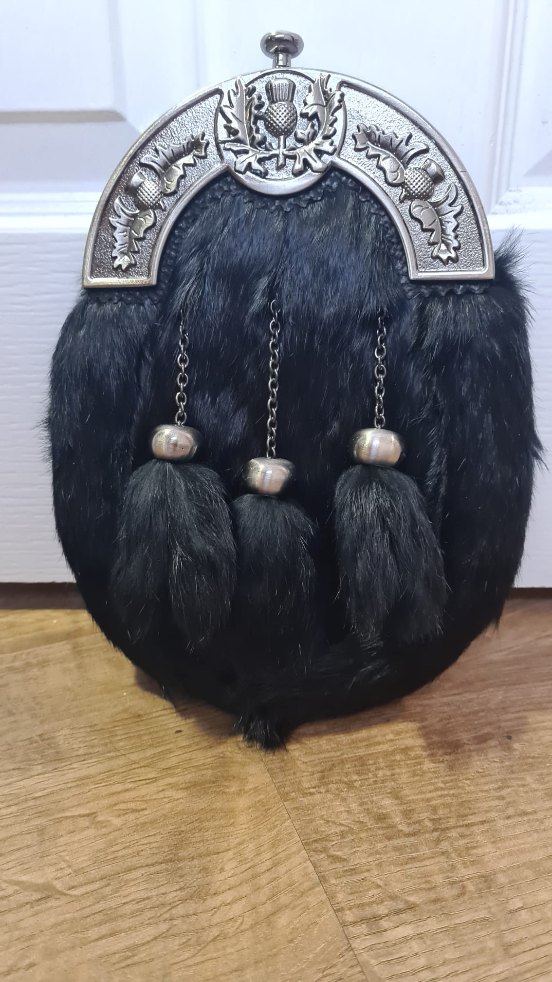 Black Rabbit Full Dress Sporran With Antique Thistle Celtic Cantle